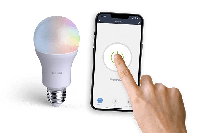 Une main contrôle un éclairage intelligent à l’aide d’une application